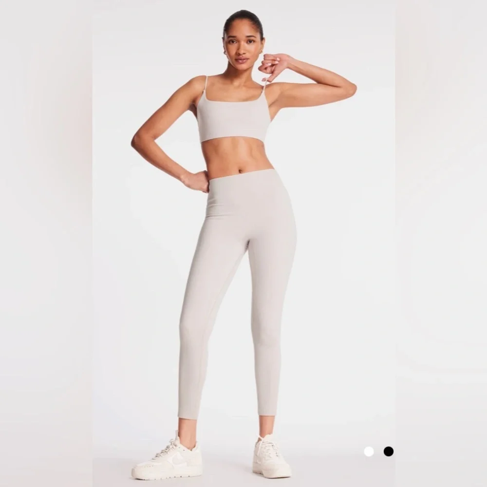 NWT Le Ore Matching Set: Bella Bonded Legging & Bra in Ashes of Roses Small - Picture 2 of 12